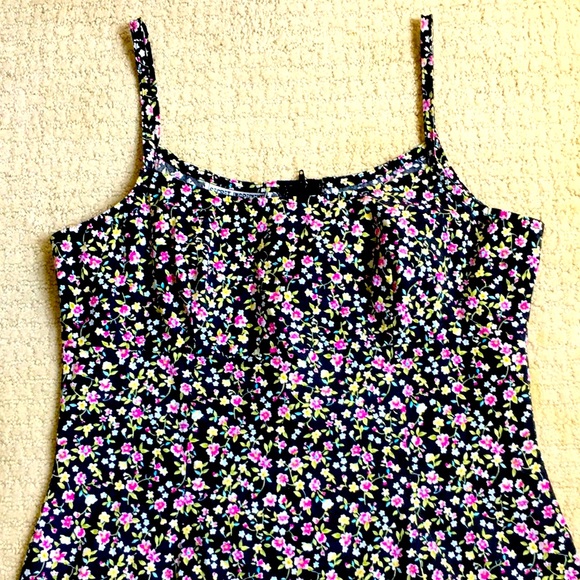 Spaghetti strap summer floral dress - Picture 6 of 16